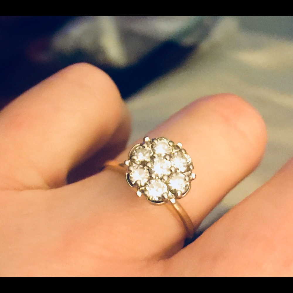 DIAMOND RING